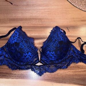 La SENZA Blue and Black Lace Push-Up Bra